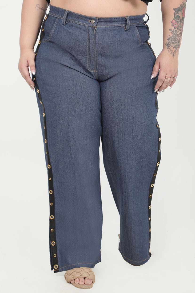 Comfortable Stretchy Denim Blue Pants With Metal Rivets Detailing –  CurveGirl